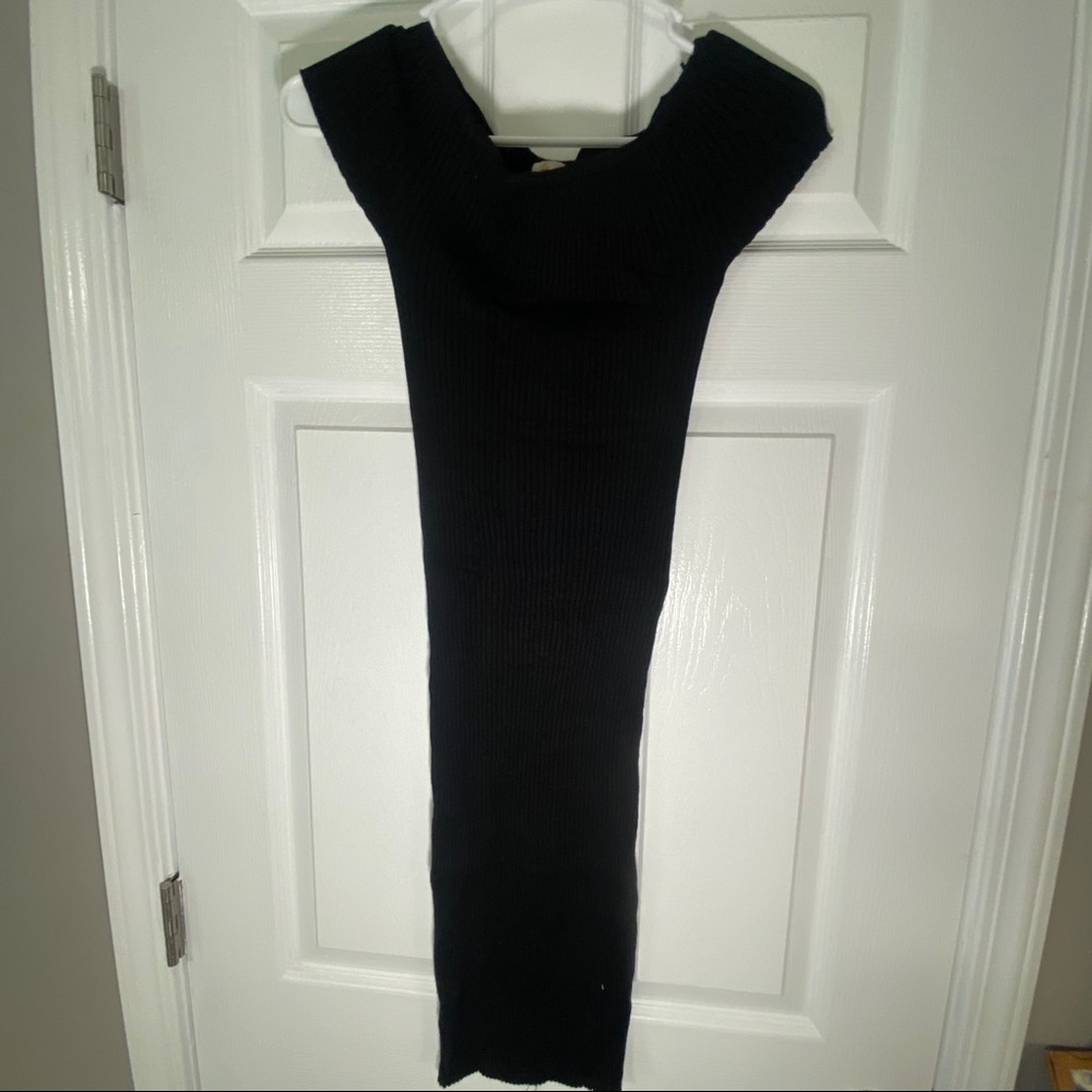 Black long bodycon off-shoulder dress
